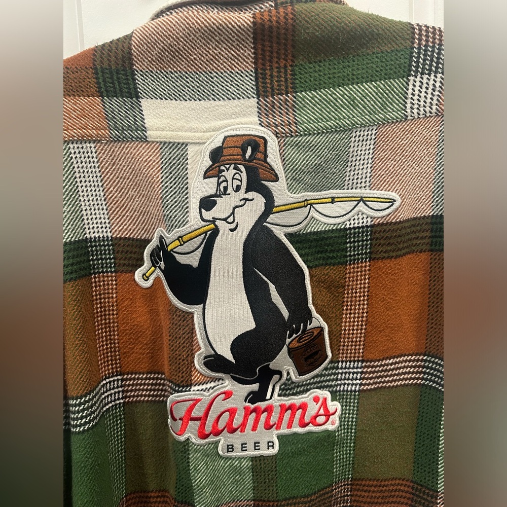 Men’s Angry Minnow Hamm’s Beer Fishing Club Brown/ Green Plaid Flannel- 2XL - Picture 2 of 16